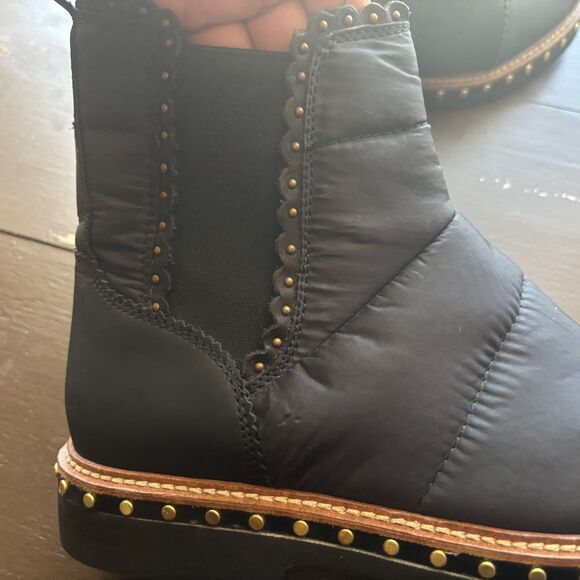 Free People Atlas Puffer Chelsea Boot in Black Bike Moto Size 38 US Size 7.5 - Picture 11 of 16